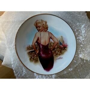 The Magic of Marilyn "For Our Boys in Korea 1954" Marilyn Monroe Plate No 11880D